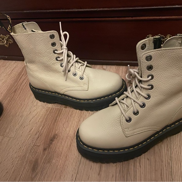 Dr. Martens Cream Combat Boots - Picture 4 of 6
